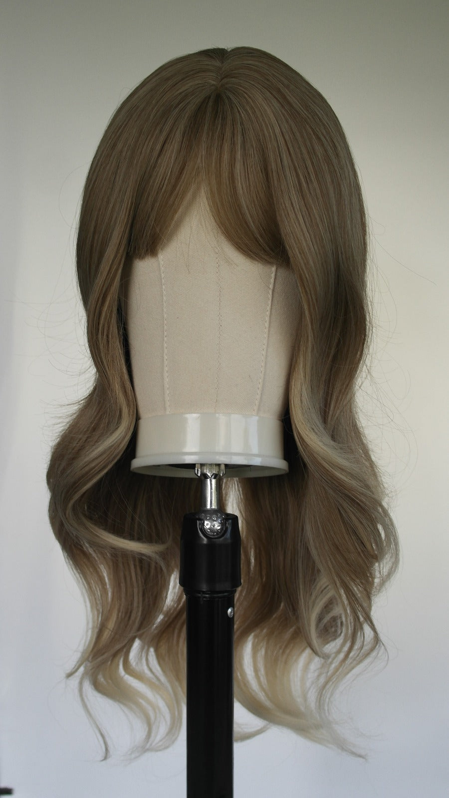 Beige Blonde Fringed Wigs New Zealand
