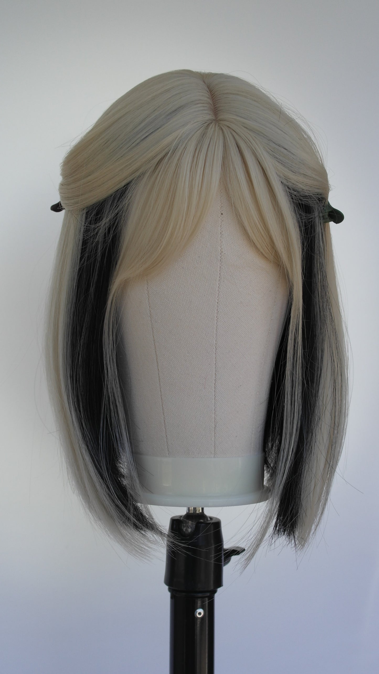 Short Blonde Black Underlayer Wig