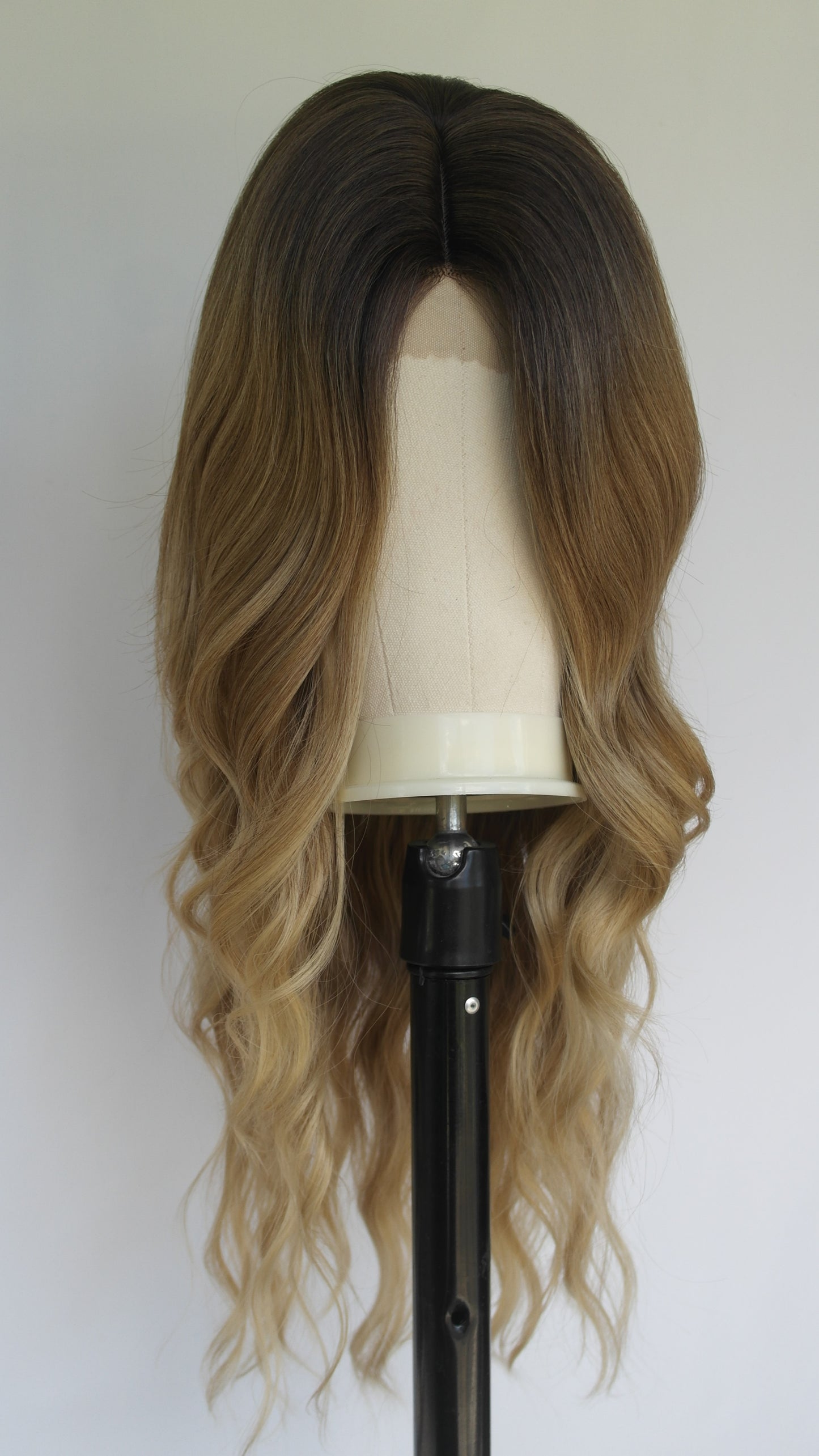 Summer blonde hair colours 2025 wigs nz afterpay online store auckland Affordable soft copper synthetic wig with waves natural wig shop auckland www.harleyco.nz