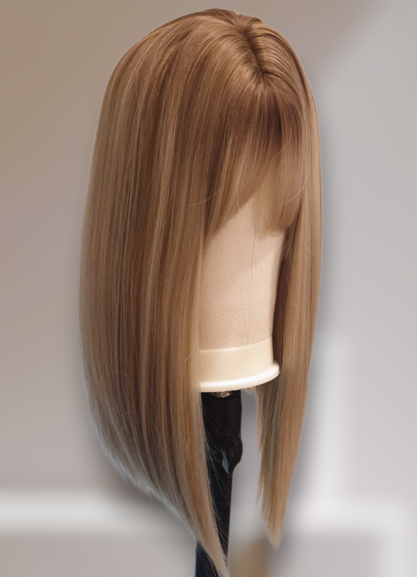 Sandy Blonde Fringed Wig