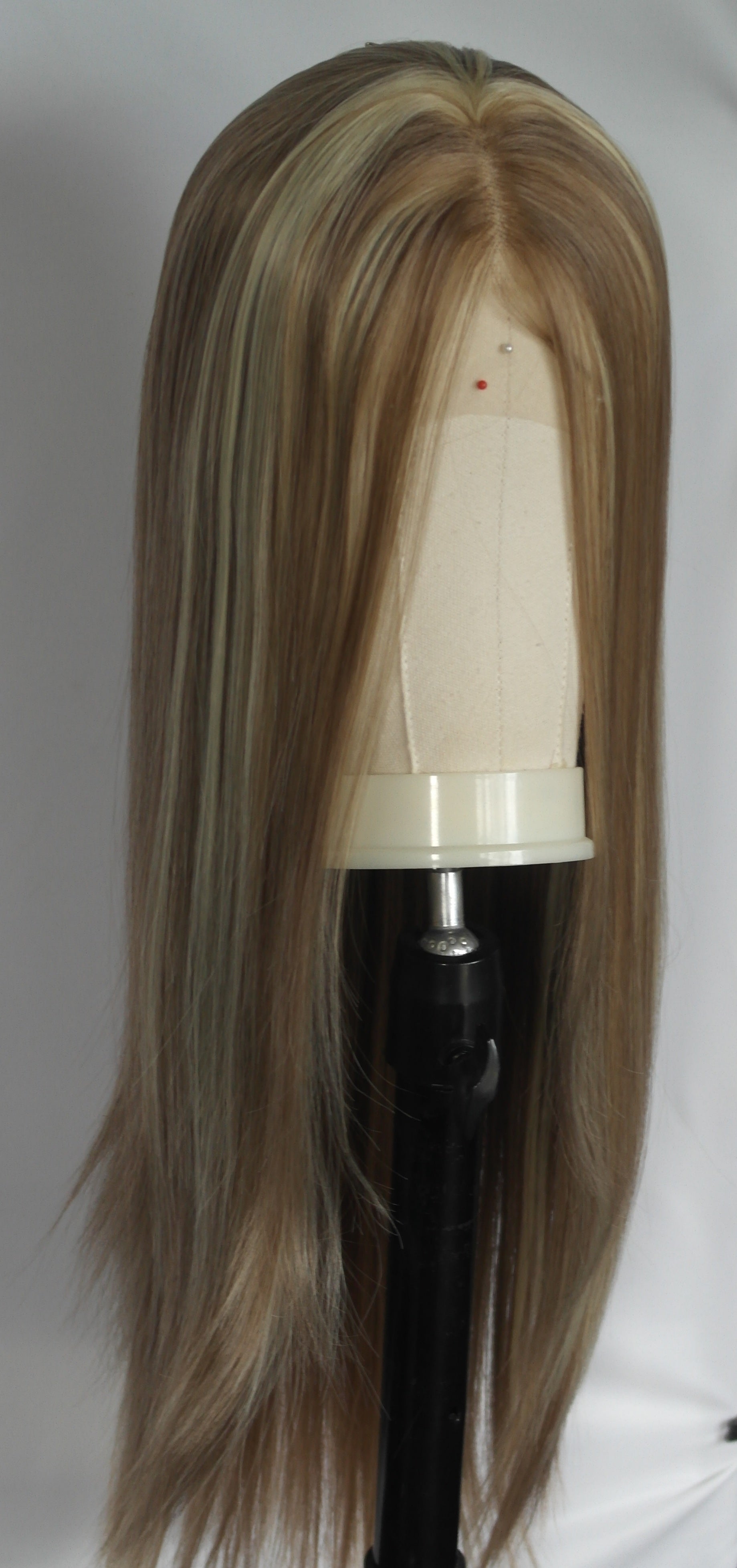 Harleyco Butter Blonde Synthetic Lace Front Wig