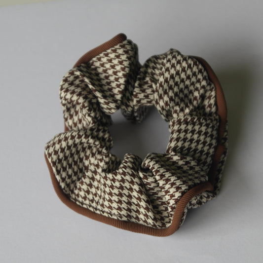 Houndstooth Scrunchie | Brown & Cream Classic Check